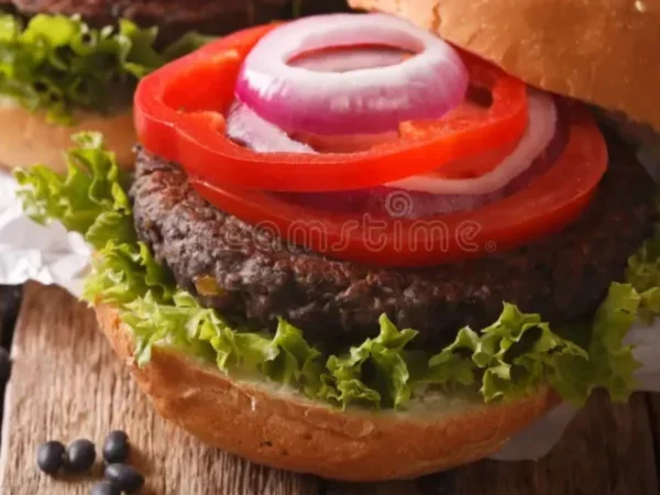 Hambúrguer de Feijão Preto com Aveia: Receita Vegana Rica em Proteínas